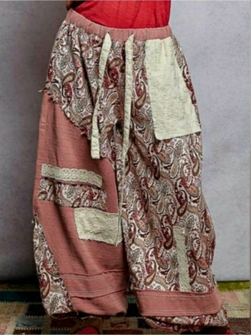 POL Paisley Patchwork Wide-Leg Pants in Mauve & Cream